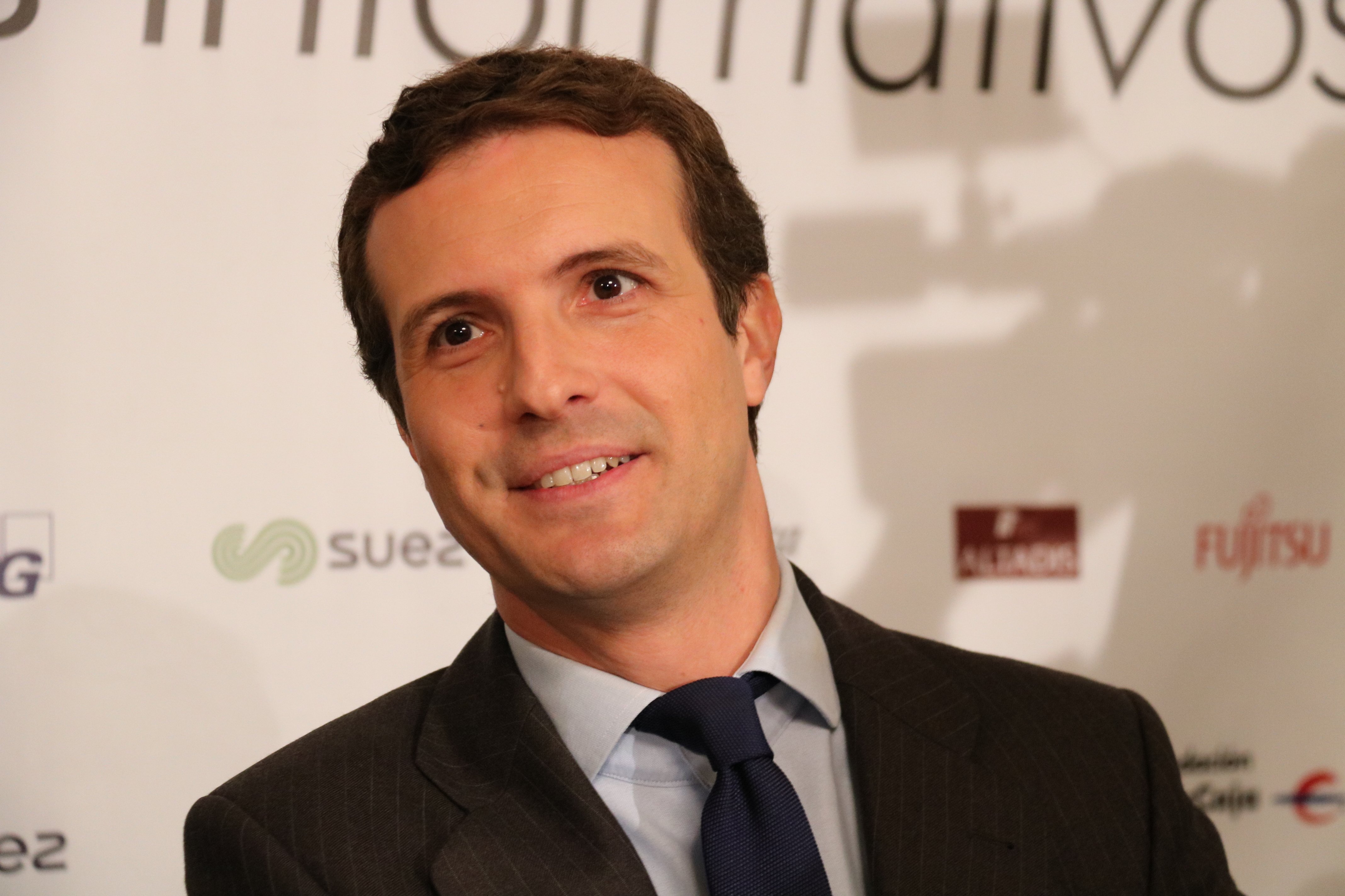 Casado acusa Sánchez de pagar-se la campanya electoral amb els pressupostos