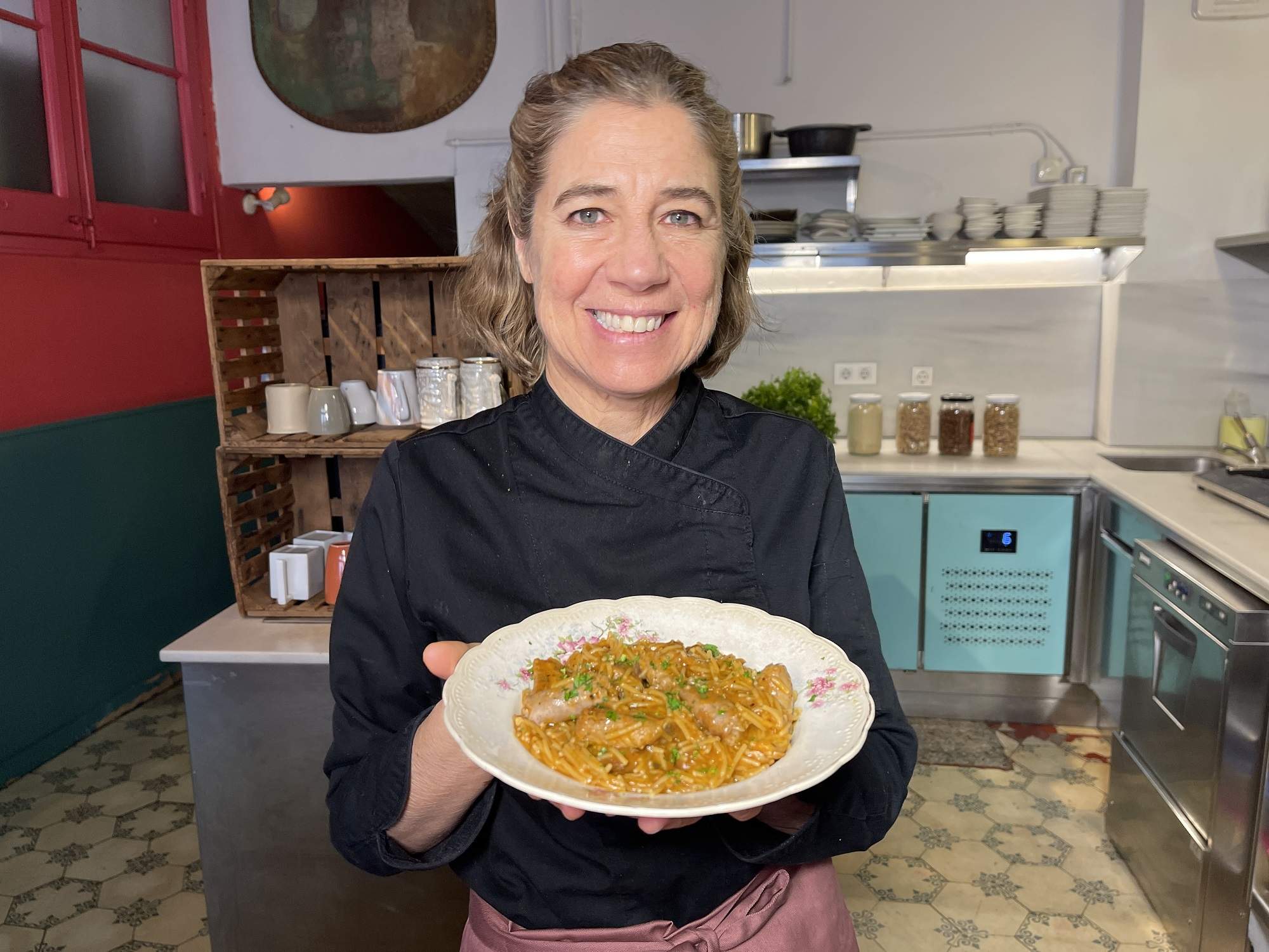 Cómo cocinar correctamente unos fideos a la cazuela: el paso a paso de Ada Parellada
