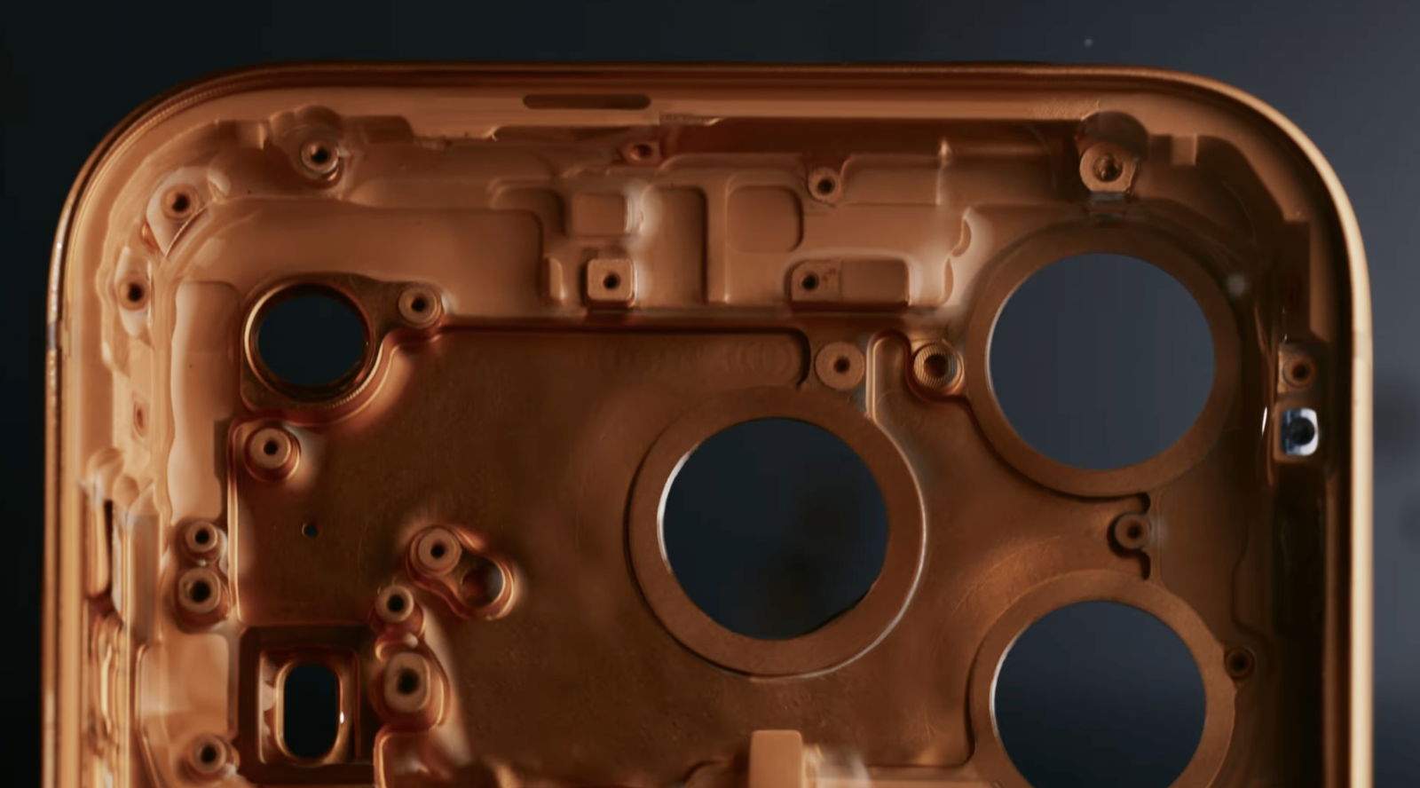 Así es el nuevo chasis unibody de aluminio del iPhone 17 Pro y del iPhone 17 Pro Max