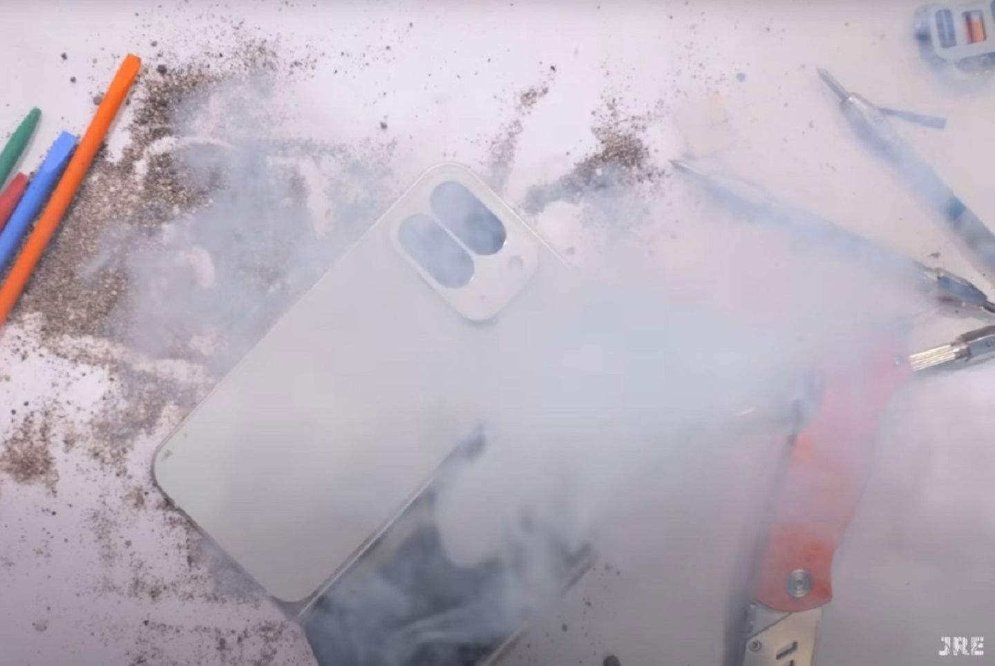 El Google Pixel 10 Pro Fold puede explotar cuando lo doblamos y lo forzamos demasiado