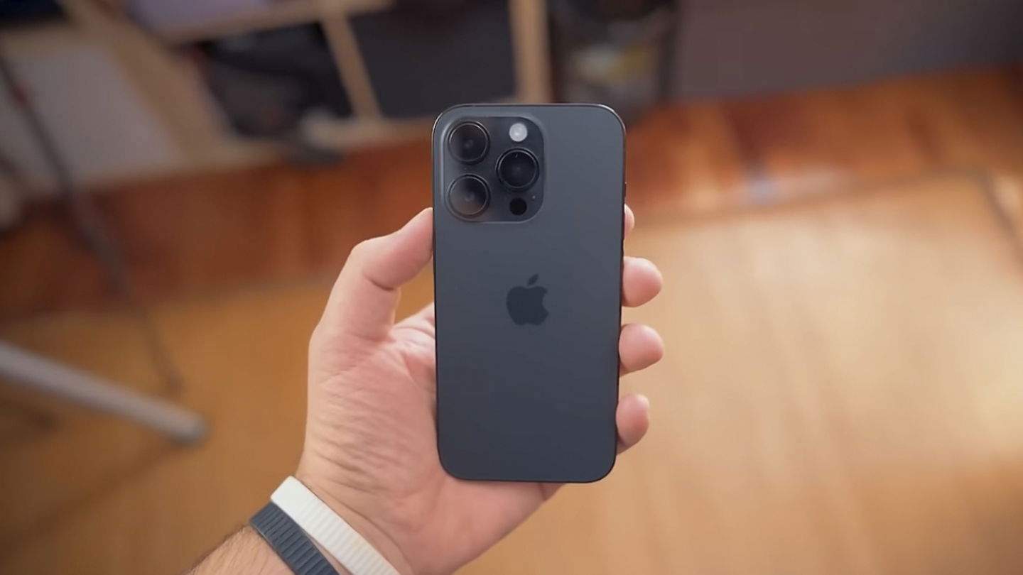 Aquest iPhone Pro Max costa 600 euros i és més interessant que models més nous