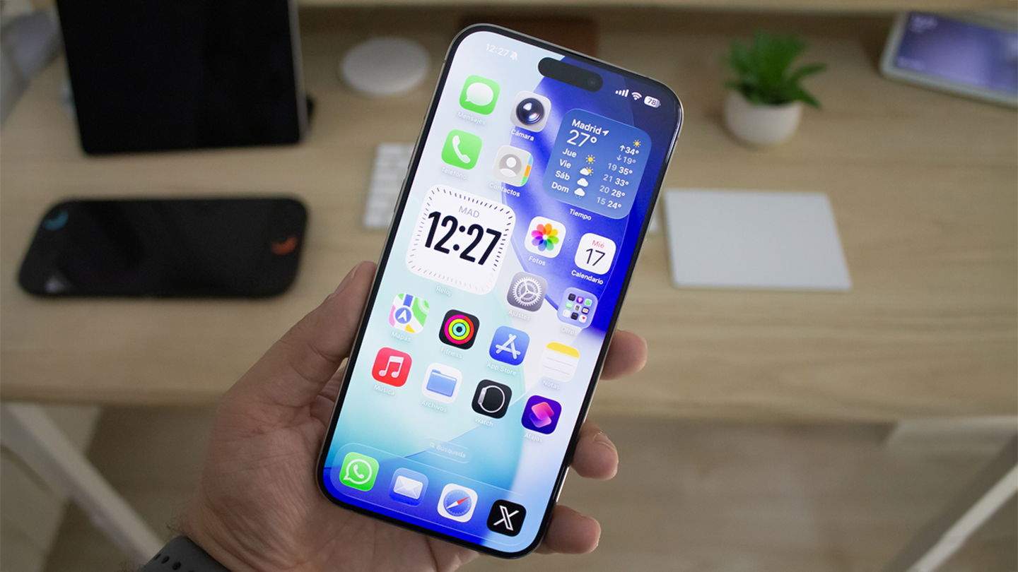 iOS 26.1 introduce 3 ajustes que te recomiendo activar en tu iPhone