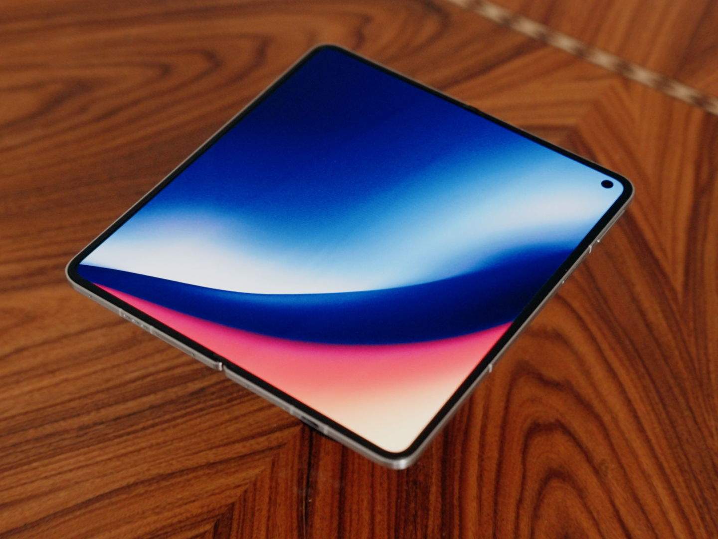 Apple habría logrado el “Santo Grial” de los móviles plegables con el iPhone fold: un diseño sin arrugas en el pliegue