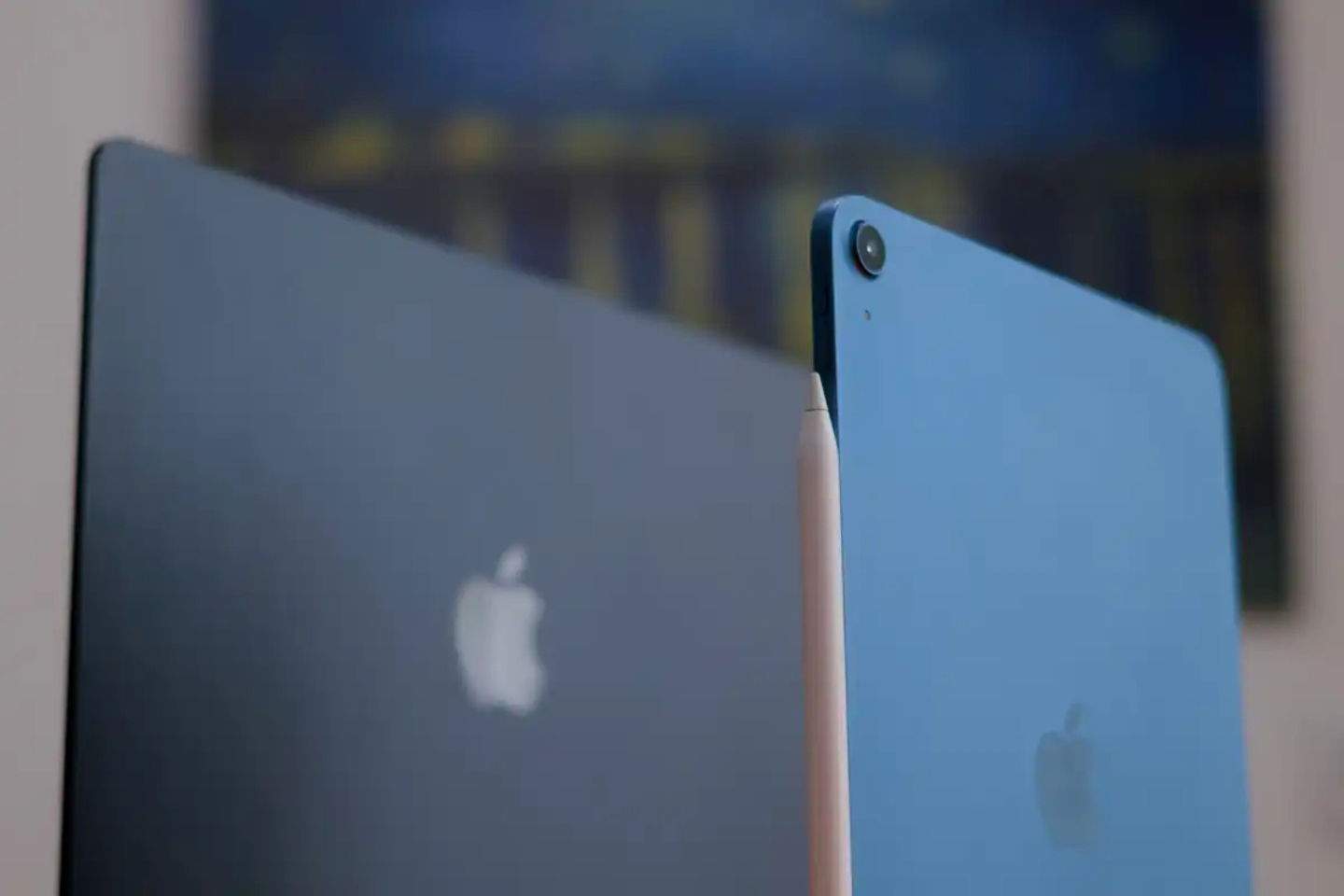 Apple lanzará un MacBook barato junto con el iPhone 17e y un nuevo iPad a comienzos de 2026