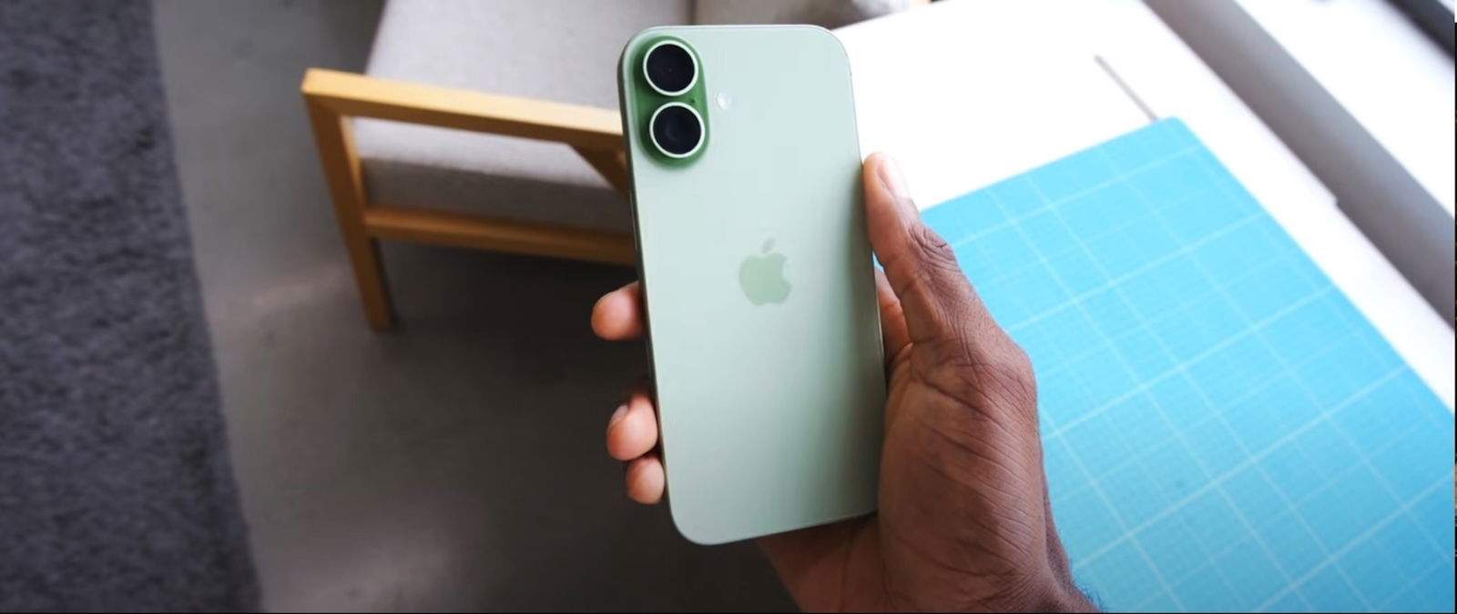 El millor youtuber de tecnologia ho té clar: MKBHD escull l'iPhone 17 com el millor smartphone de l'any