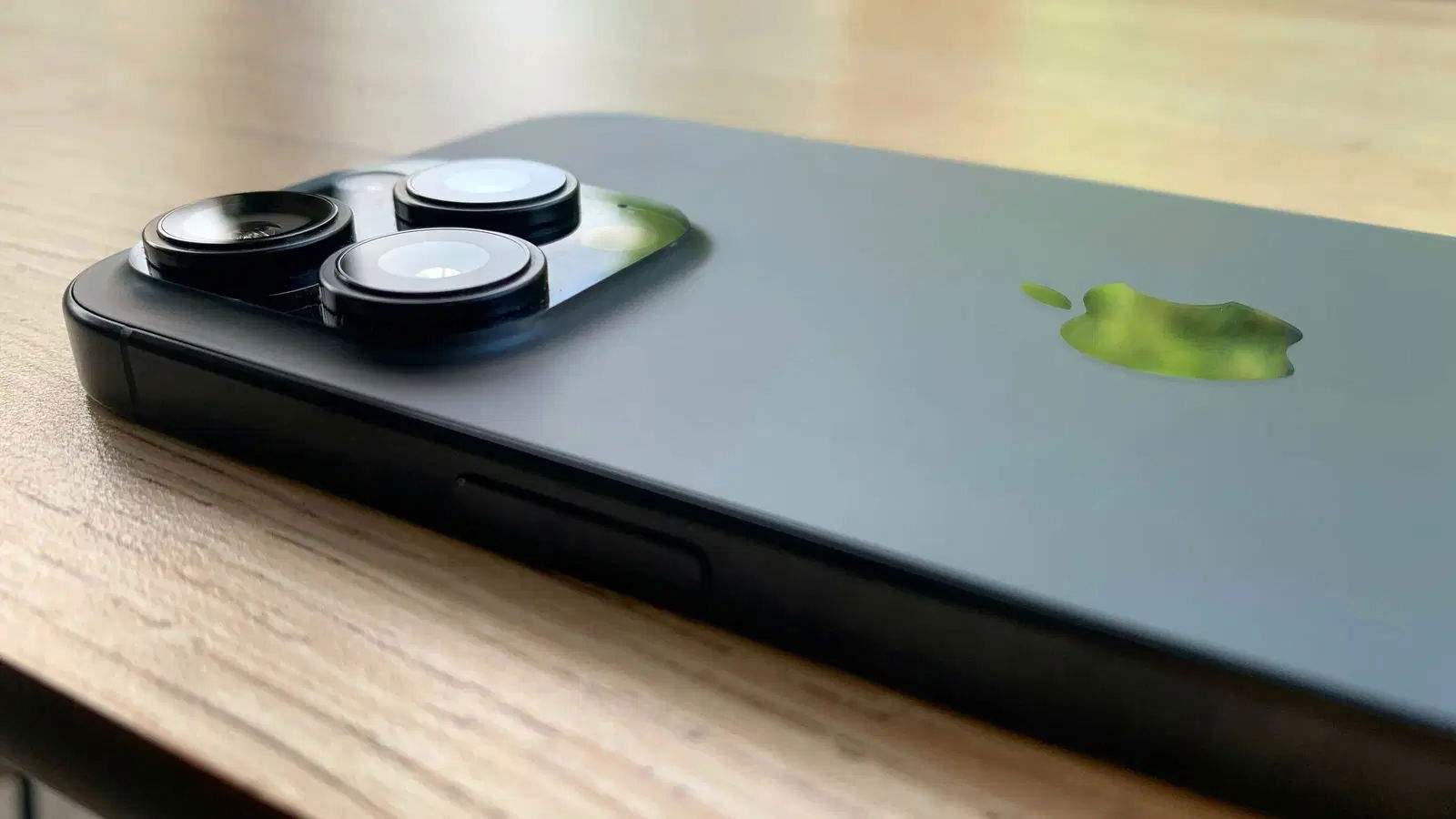 Aquest simple error que cometen els usuaris d'iPhone i d'Android pot danyar el dispositiu