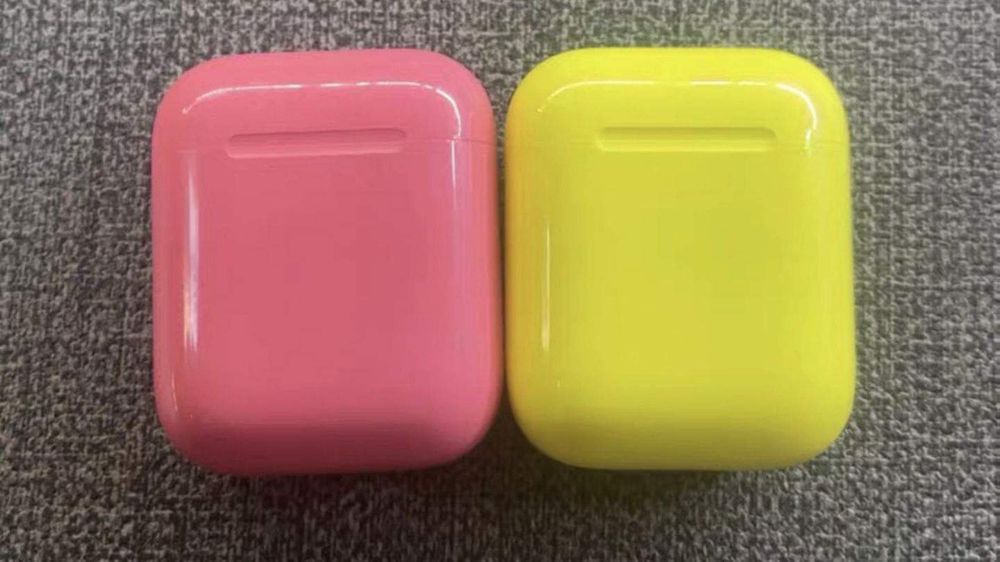 Los AirPods de colores estuvieron más cerca de lo que imaginas: se filtran prototipos reales de Apple