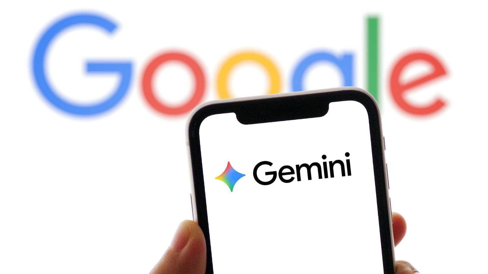 Apple pagarà "milers de milions" a Google per la IA de Gemini. OpenAI va rebutjar l'acord