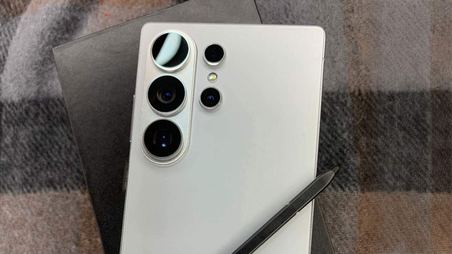 Decepción con el Samsung Galaxy S26 Ultra que finalmente no tendrá esta función del iPhone