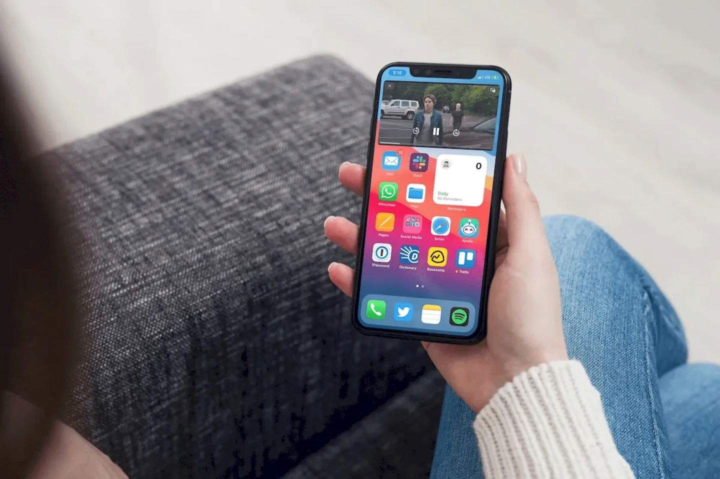 Escuchar YouTube en segundo plano se vuelve más difícil, Google bloquea el clásico truco