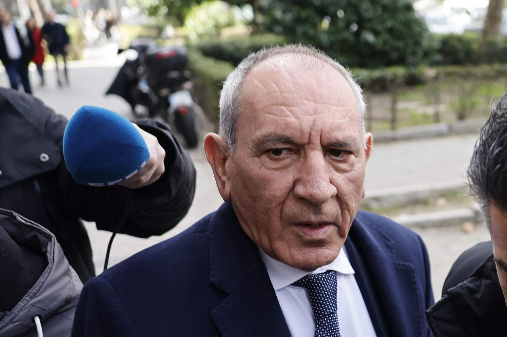 Las conductas del número dos de la policía acusado eran un secreto a voces: "Oye, que soy el DAO"