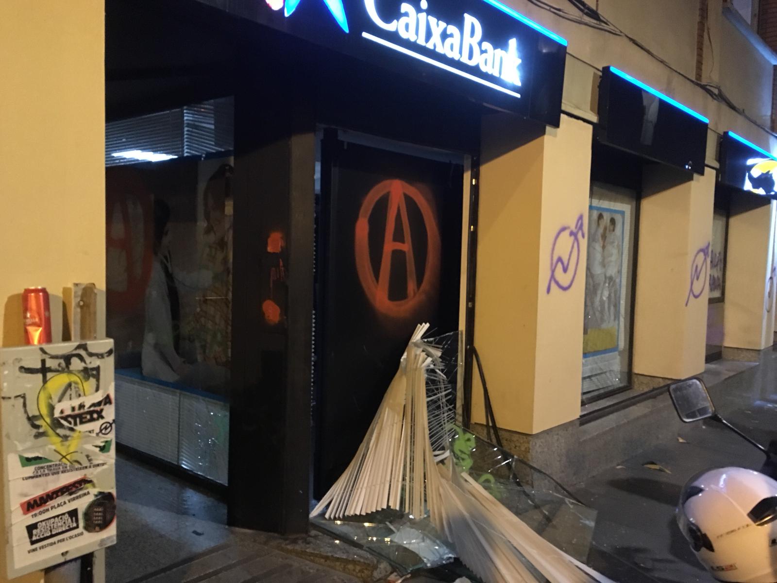 Incidentes en la manifestación de 'Ca La Trava' en Gràcia