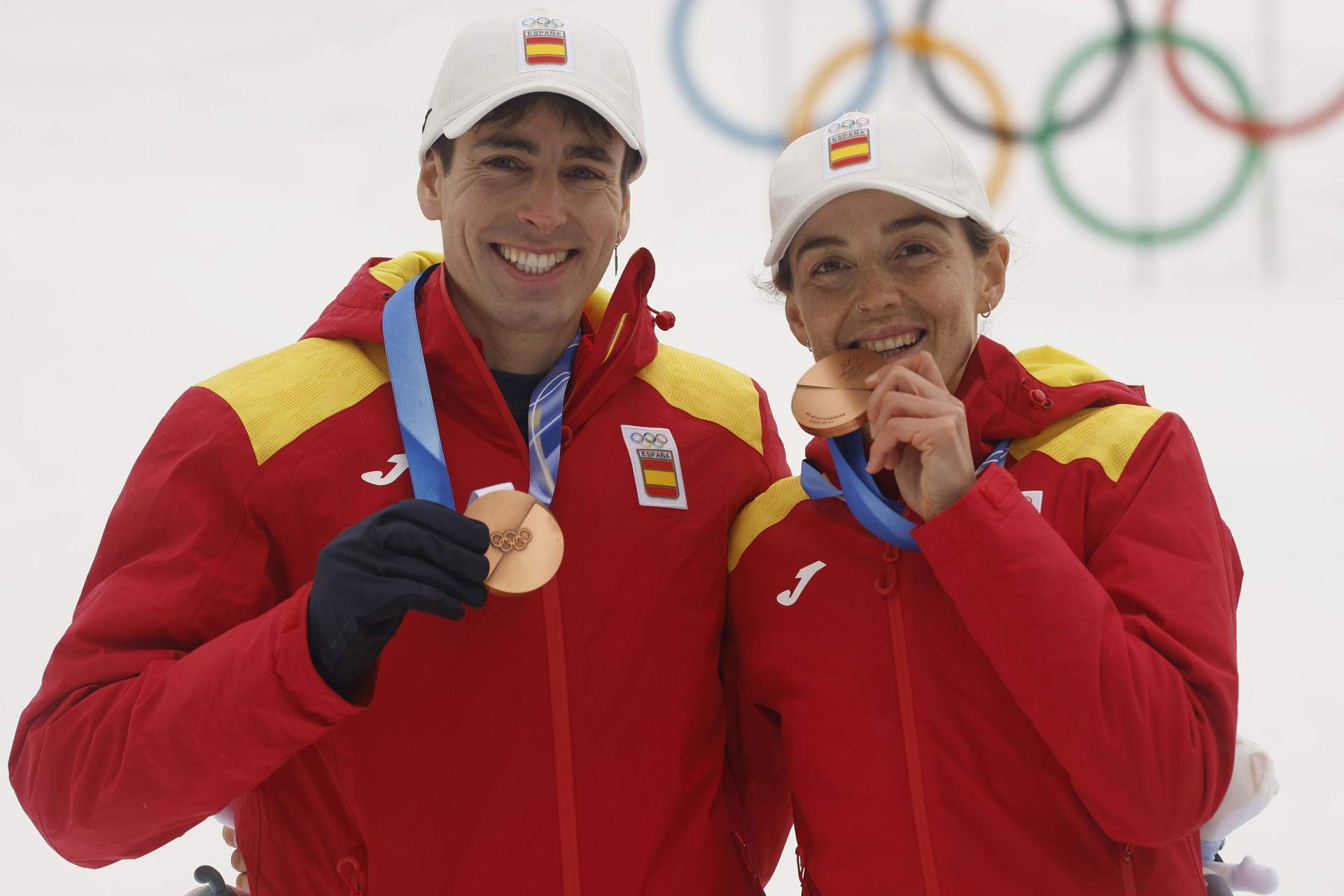 El catalán Oriol Cardona y Ana Alonso vuelven a hacer historia: bronce en el relevo mixto de skimo