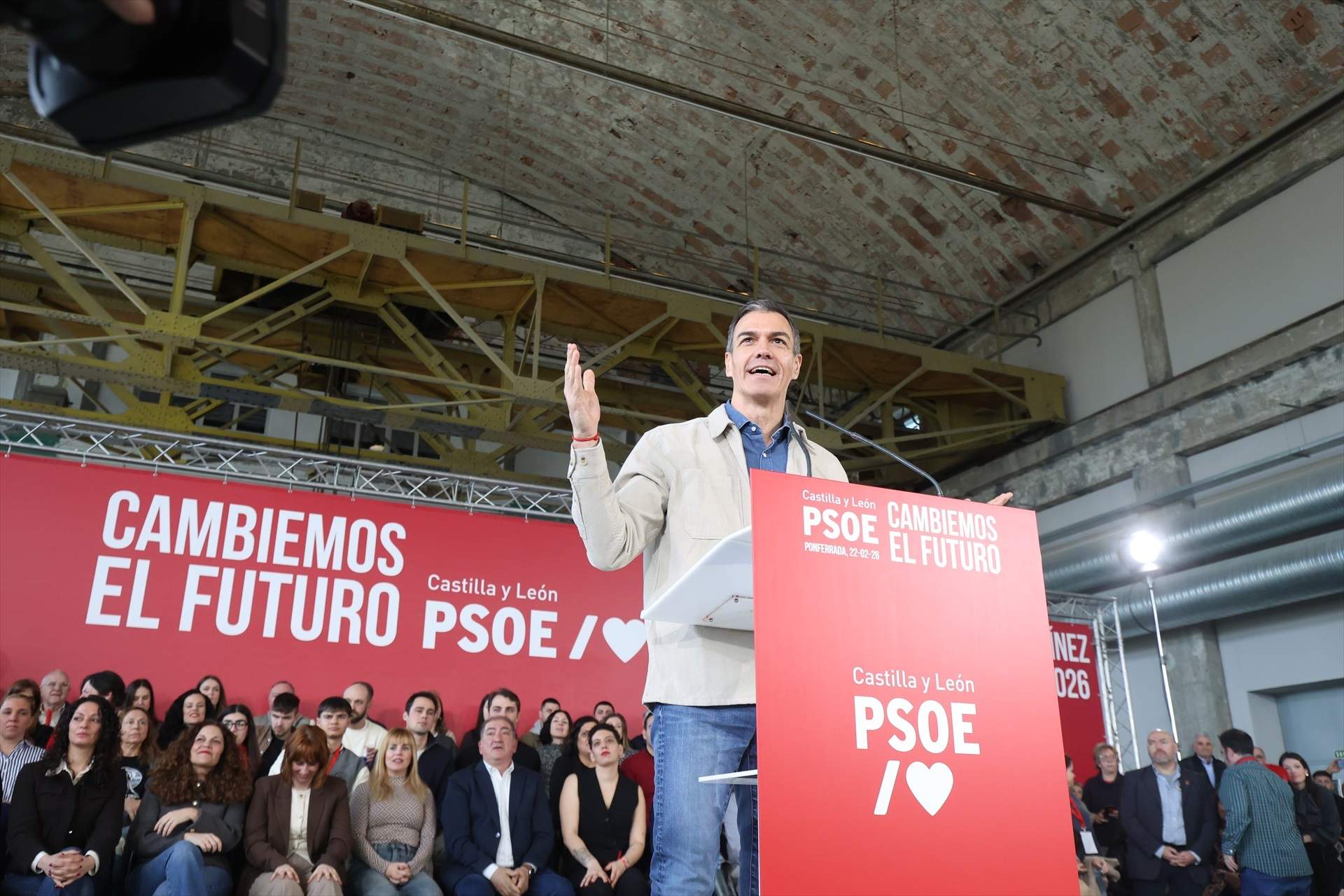 Sánchez carga contra el feminismo de Guardiola: "El machismo del PP es igual al machismo de Vox"