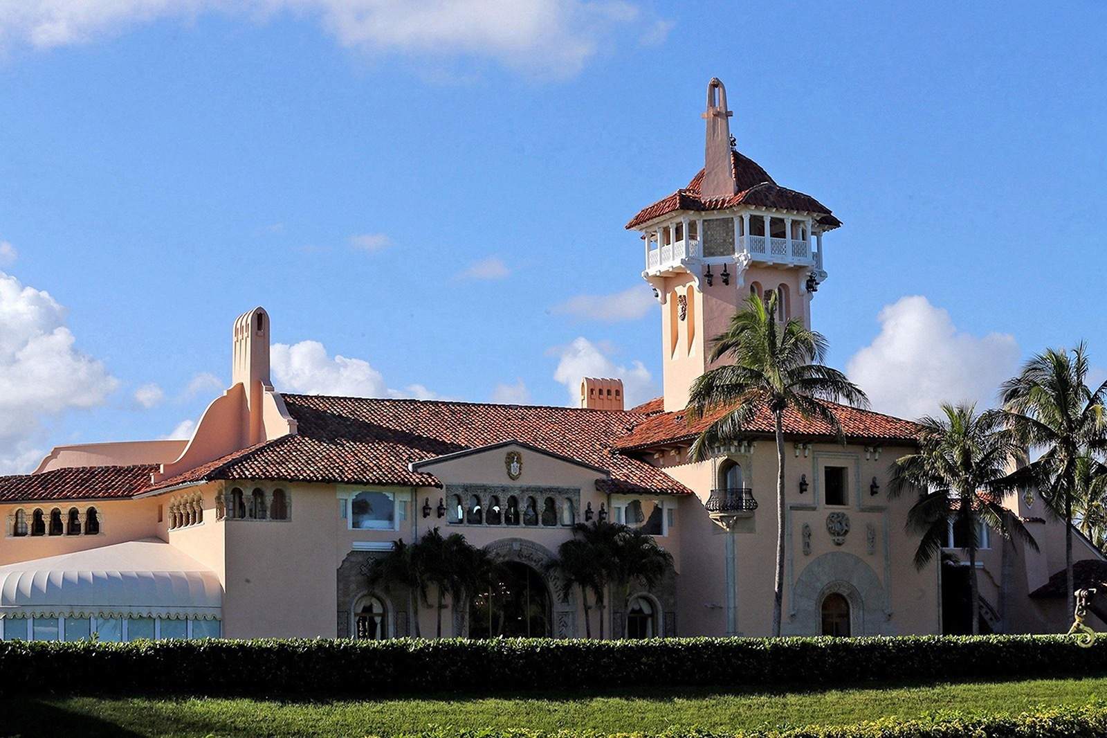 Abaten un home que intentava colar-se a la residència de Trump de Mar-a-Lago