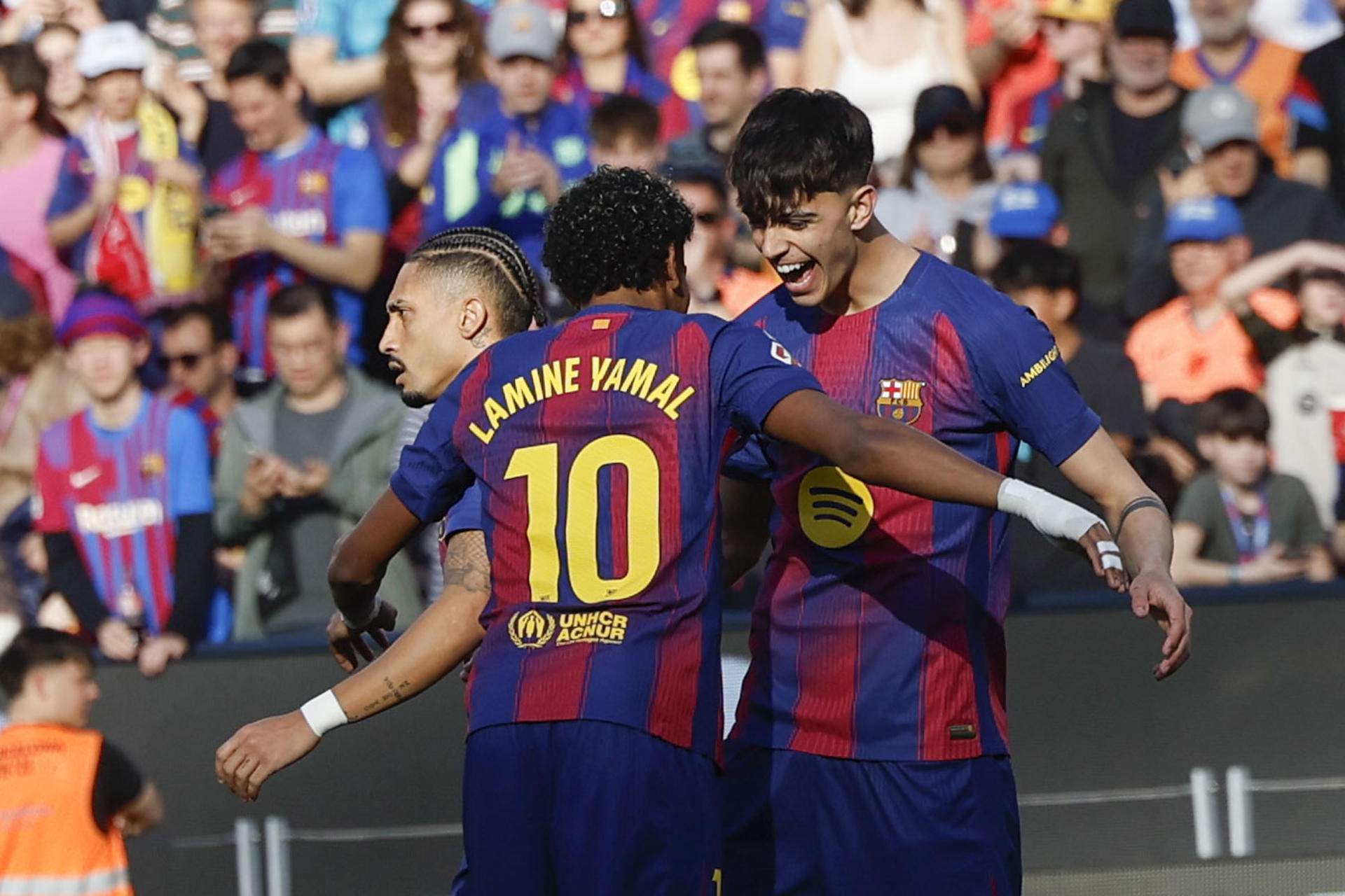 Bernal recorria tres hores en taxi amb 7 anys per entrenar amb el Barça i feia els deures pel camí