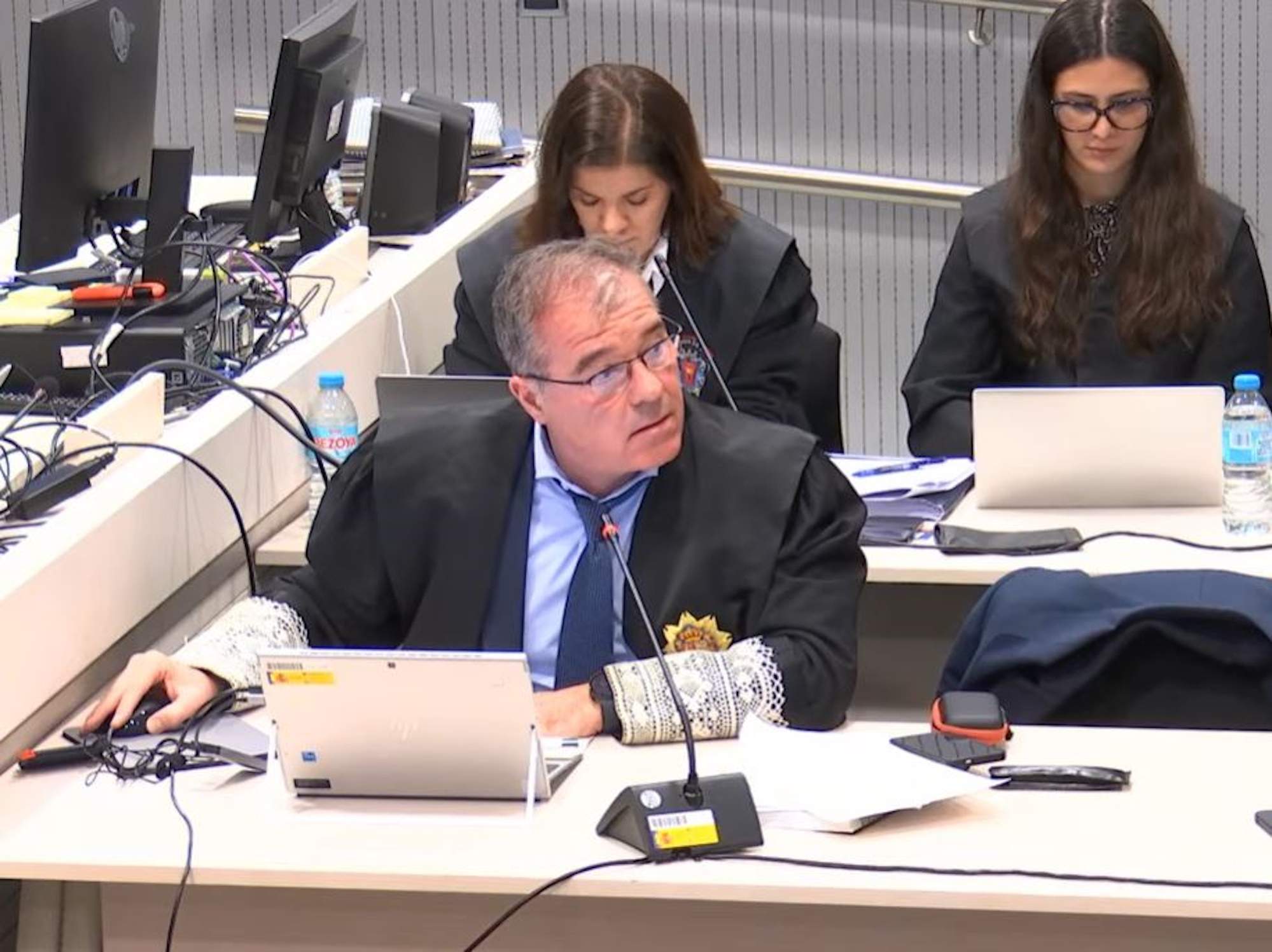 El fiscal del caso Pujol reincide: hace preguntas parciales para implicar a Oriol y Pere en irregularidades