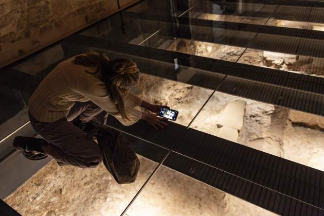 Hallazgos arqueológicos, foro romano Barcino / Foto: Carlos Baglietto