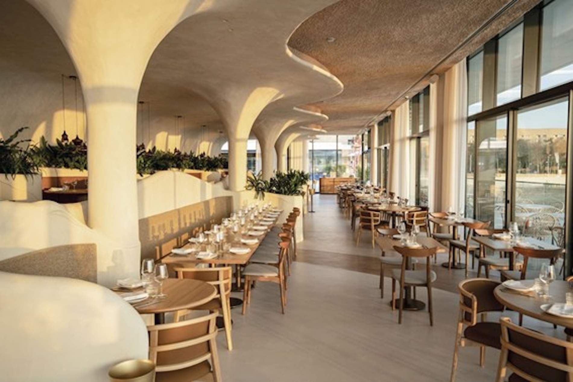 El Tribut: un homenatge a les nostres arrels, a Gaudí i a la cuina al Port Olímpic