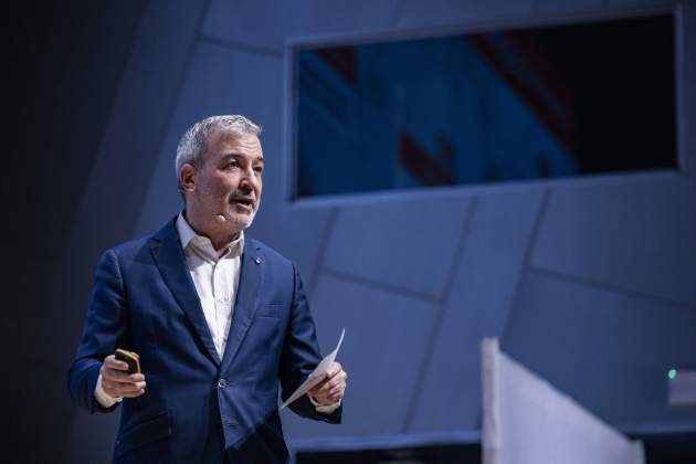 L'alcalde respon, Jaume collboni, Disseny Hub / Foto: Carlos Baglietto L'alcalde respon, Jaume collboni, Disseny Hub / Foto: Carlos Baglietto