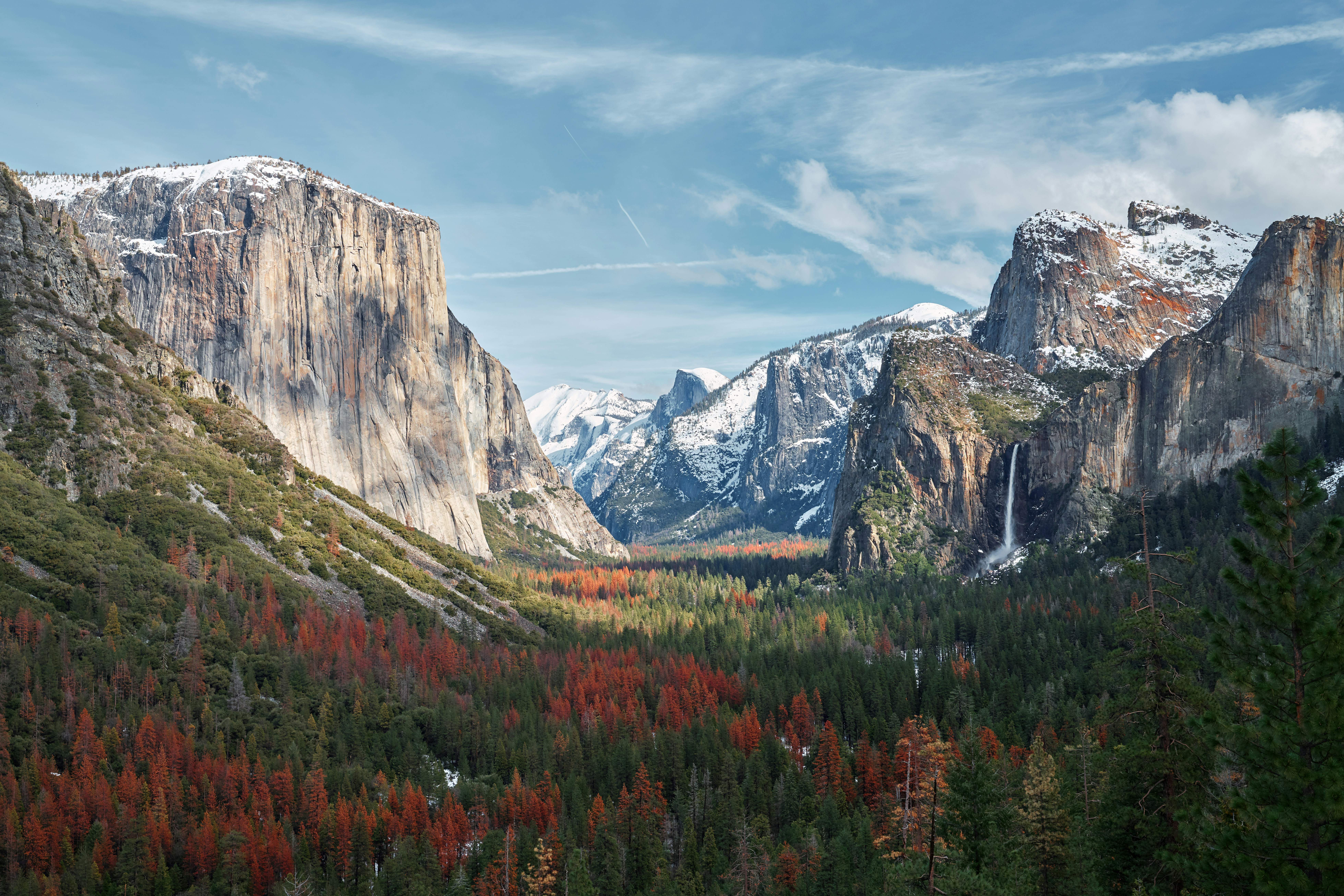 Espectacular cascada de fuego en el parque de Yosemite: colas interminables para verla | VÍDEO