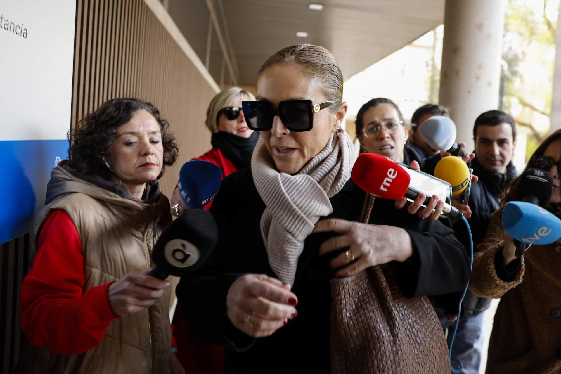 La exjefa de prensa de Mazón admite que dieron información falsa de dónde estaba el día de la DANA