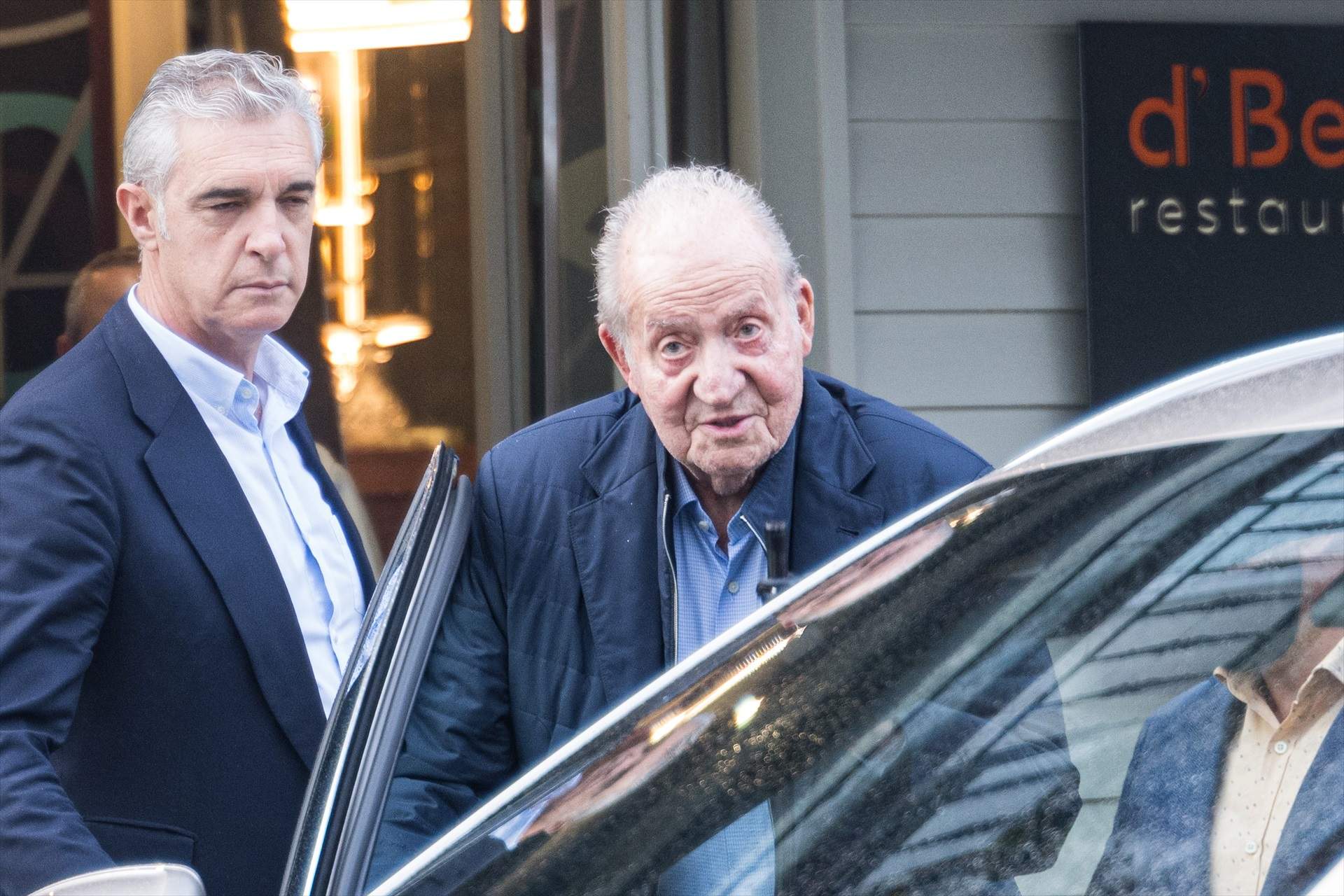 Los papeles del 23F aceleran la operación retorno de Juan Carlos I, con la residencia fiscal como escollo