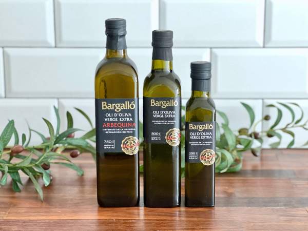 Muestra de las botellas de aceite de oliva que la marca Bargalló ha introducido en China. Muestra de las botellas de aceite de oliva que la marca Bargalló ha introducido en China.