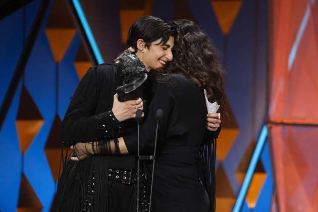Alba Flores al ganar el Goya mejor canción original / Gtres