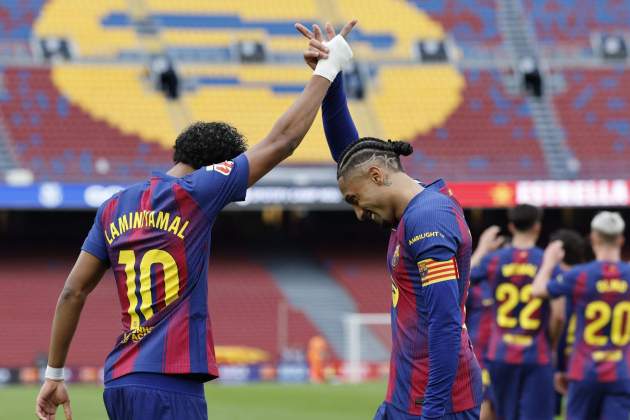 Lamine Yamal y Raphinha celebran un gol con el Barça / Foto: Europa Press