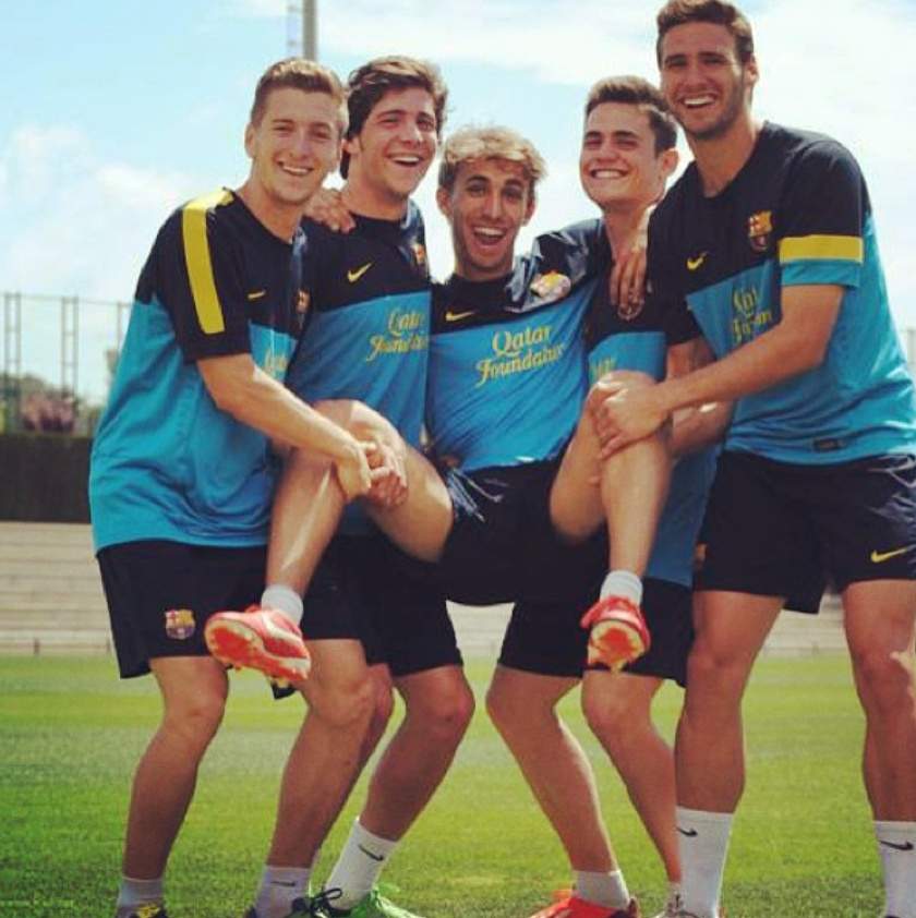 Sergi Gómez, amb companys de La Masia, com Sergi Roberto IG Sergi Gómez, amb companys de La Masia, com Sergi Roberto IG