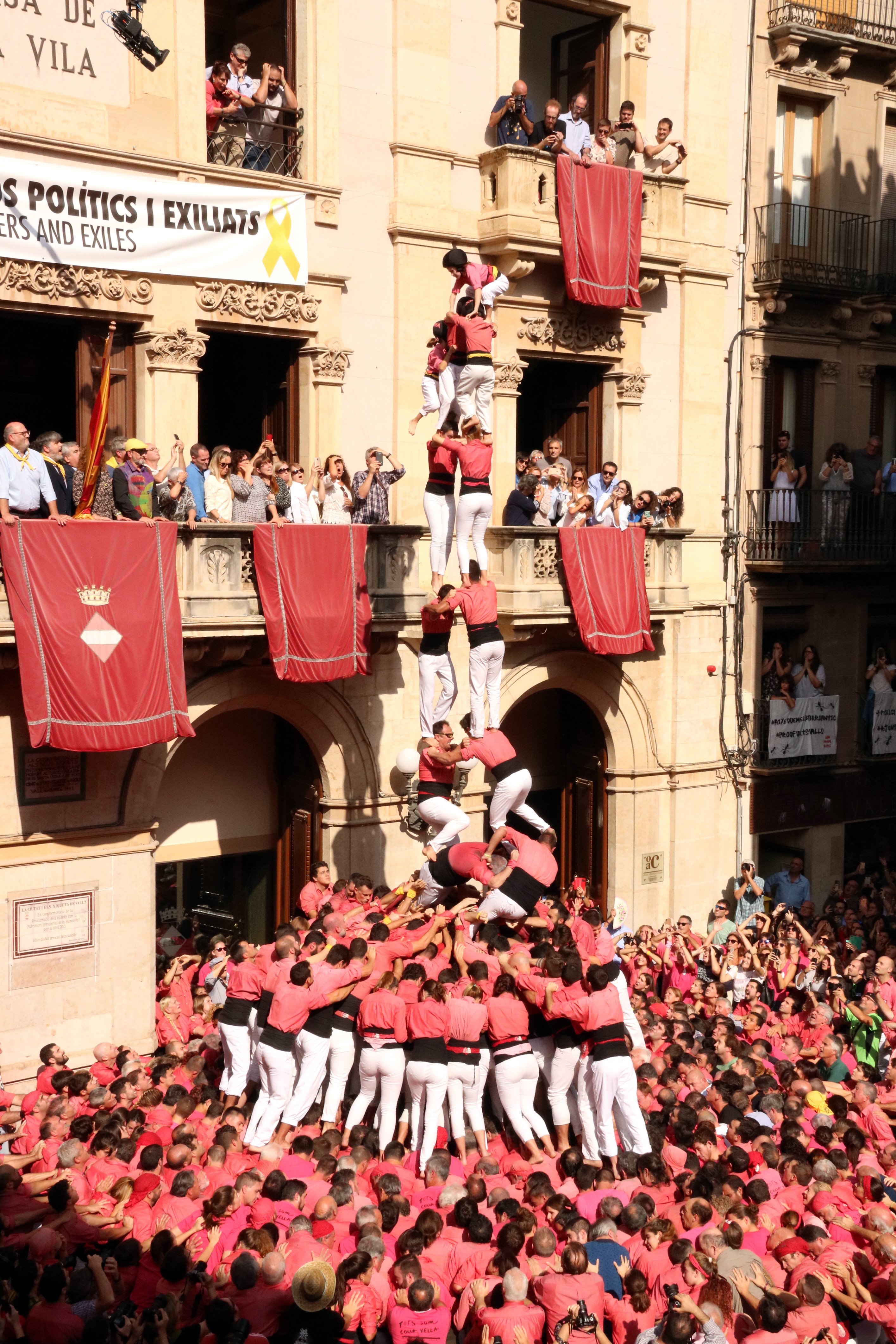 Franceinfo, maravillada con los castells