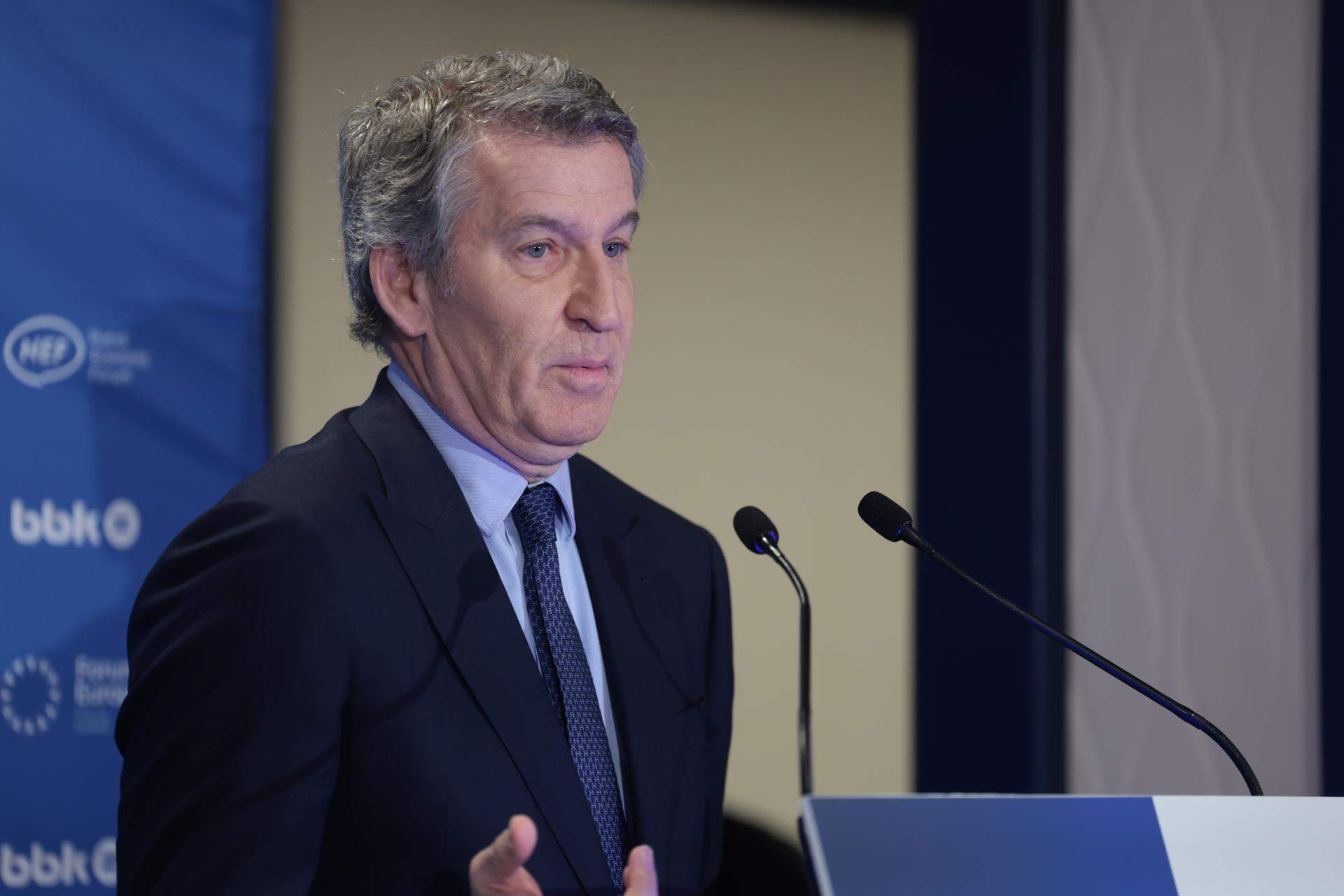 Feijóo acusa a Sánchez de ir "contra la seguridad de España" por intereses electorales