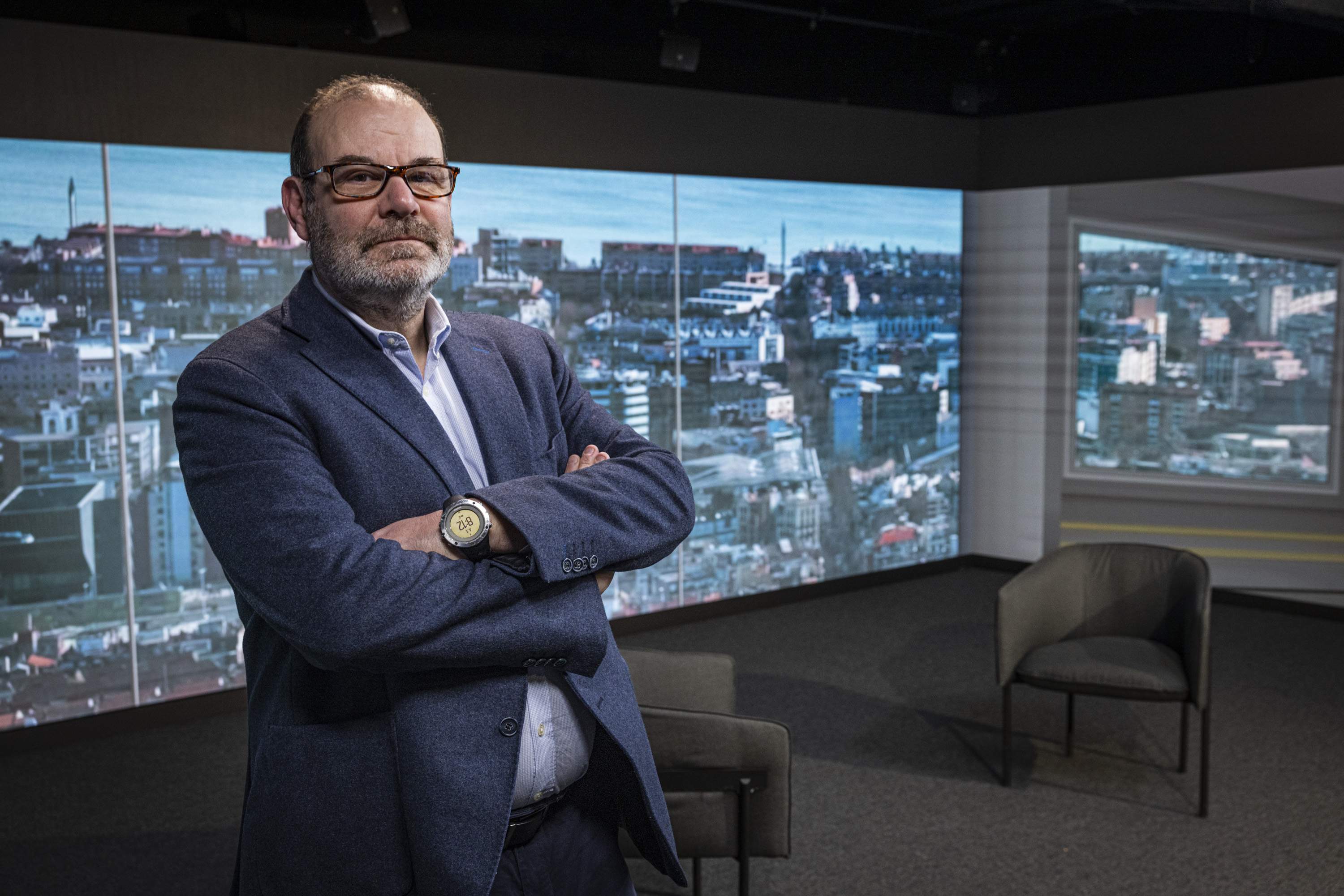 Òscar Escuder: "Cada vez hay más médicos y enfermeras que ni siquiera entienden el catalán"