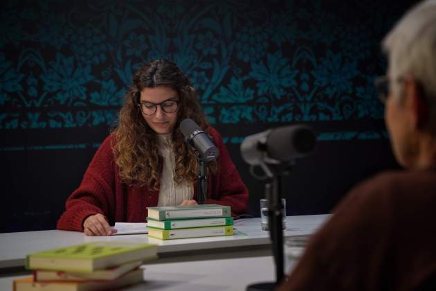 Clàudia Rius durant un rodatge