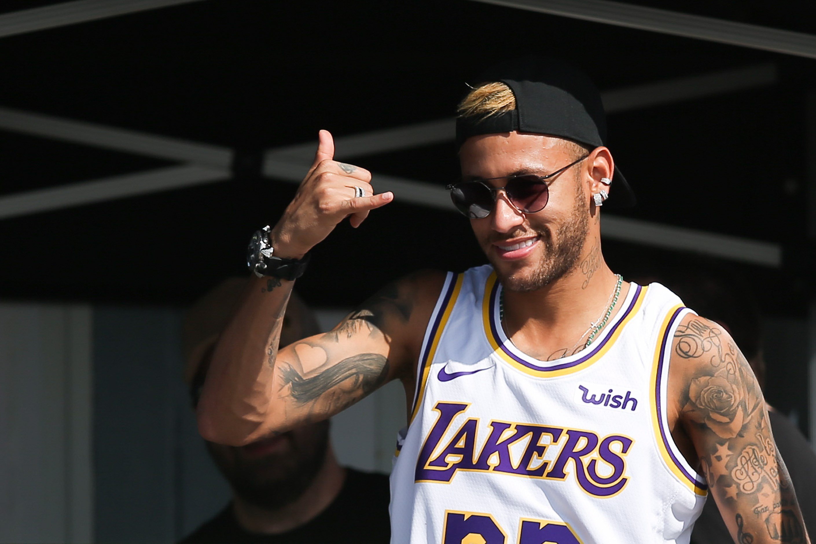 Neymar passa el dia amb Arthur: "Ara sí que soc a Barcelona"