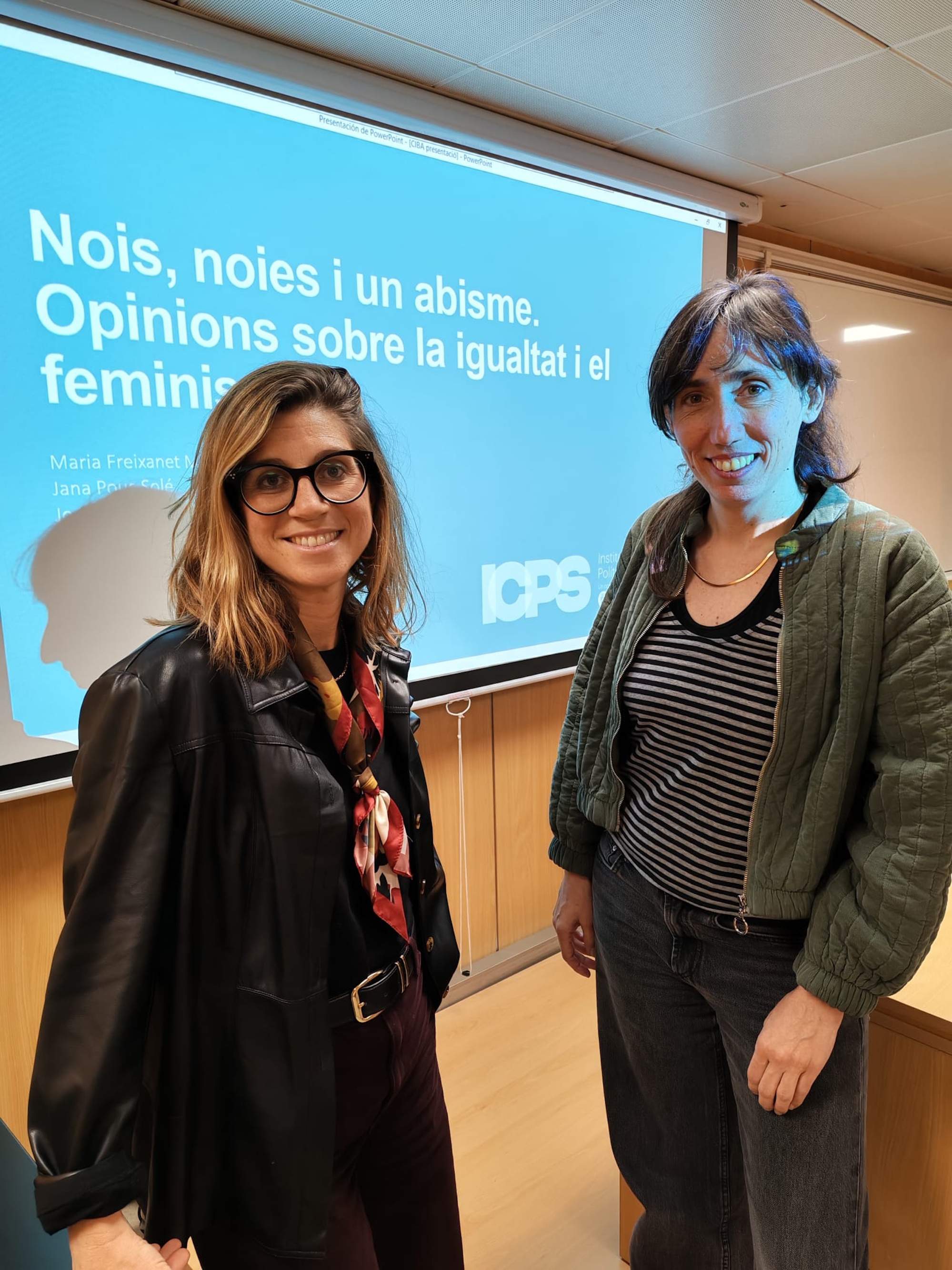 Comissió de Dones Advocades. Xerrada de la politòloga  Maria Freixanet, a la dreta,  amb l'advocata Laia Tejada