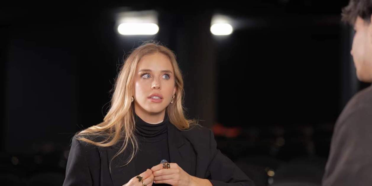 Alexia Pascual a 'OFF the REC'   YouTube