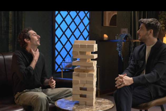 Enric Auquer, explicant la topada amb un Mosso 3Cat