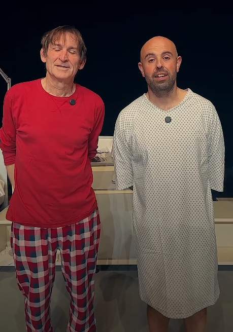 Albert Pla y Peyu en el escenario del Coliseum con 'Hamlet'2 Albert Pla y Peyu en el escenario del Coliseum con 'Hamlet'2