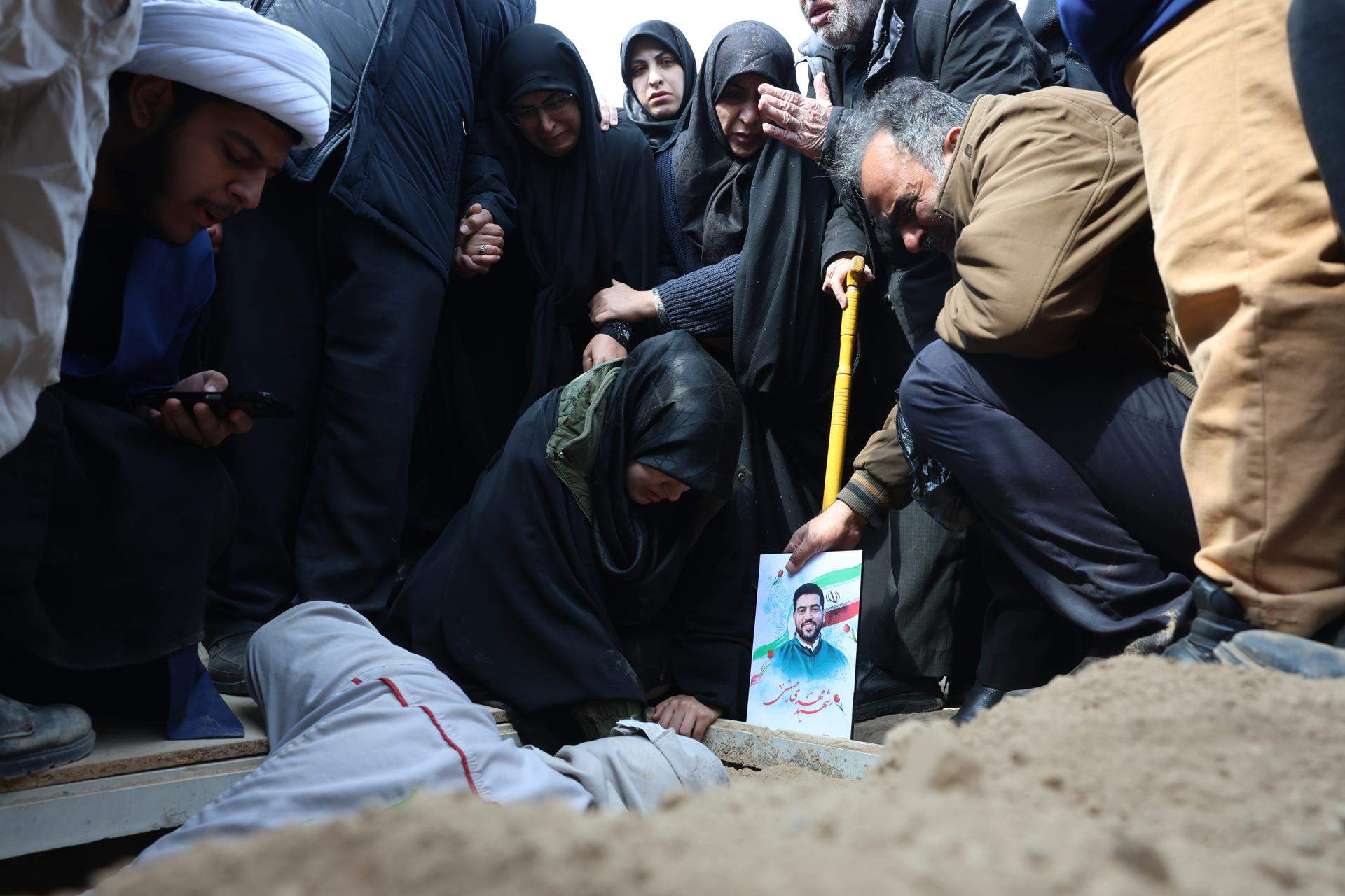 Décimo día de guerra: Irán nombra nuevo líder supremo mientras el conflicto sacude los mercados