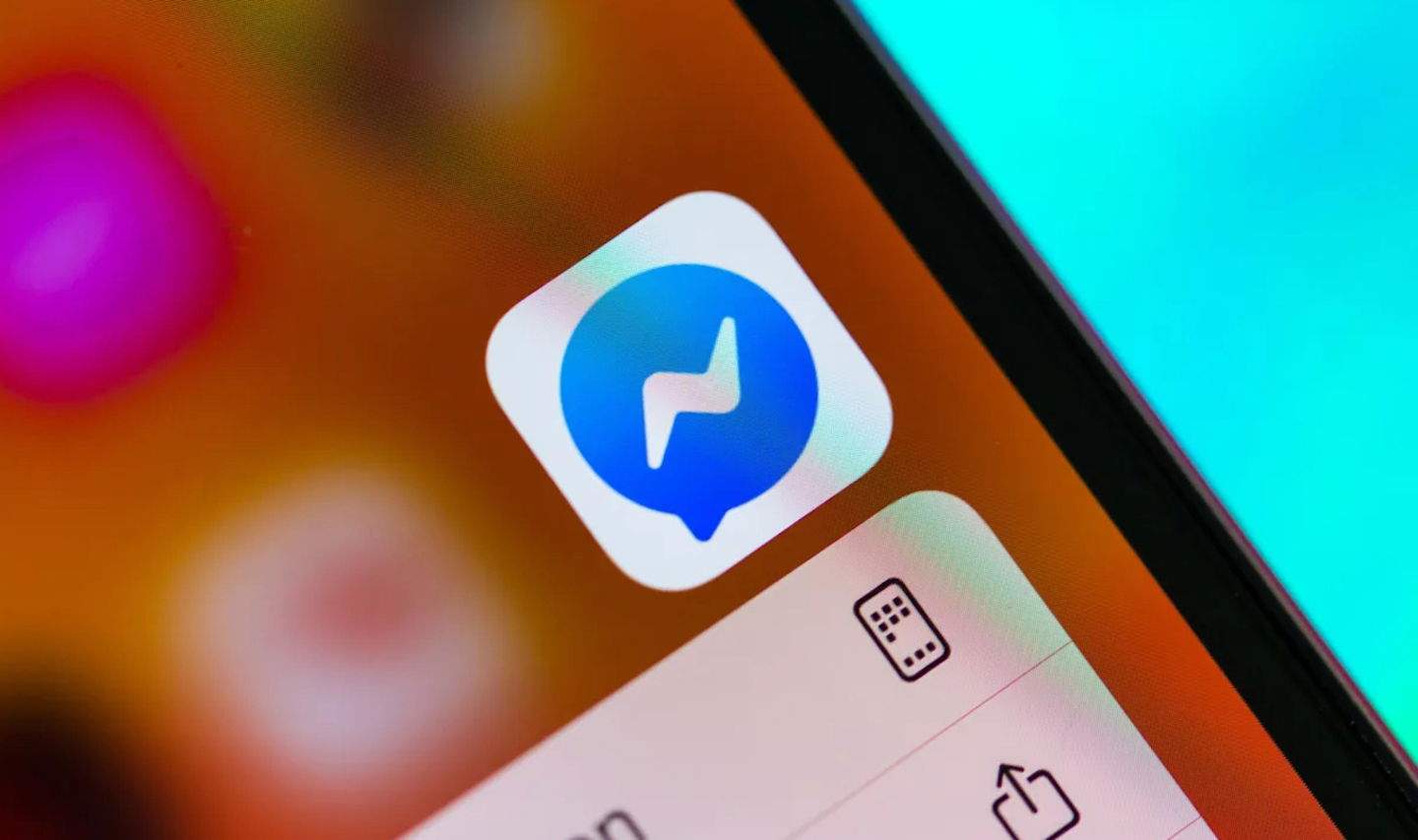 Compte, les aplicacions de Facebook estan esgotant a propòsit la bateria del teu iPhone