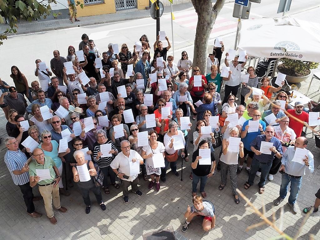 Impulsan una campaña para reclamar el voto a JxCat y ERC por no implementar la República