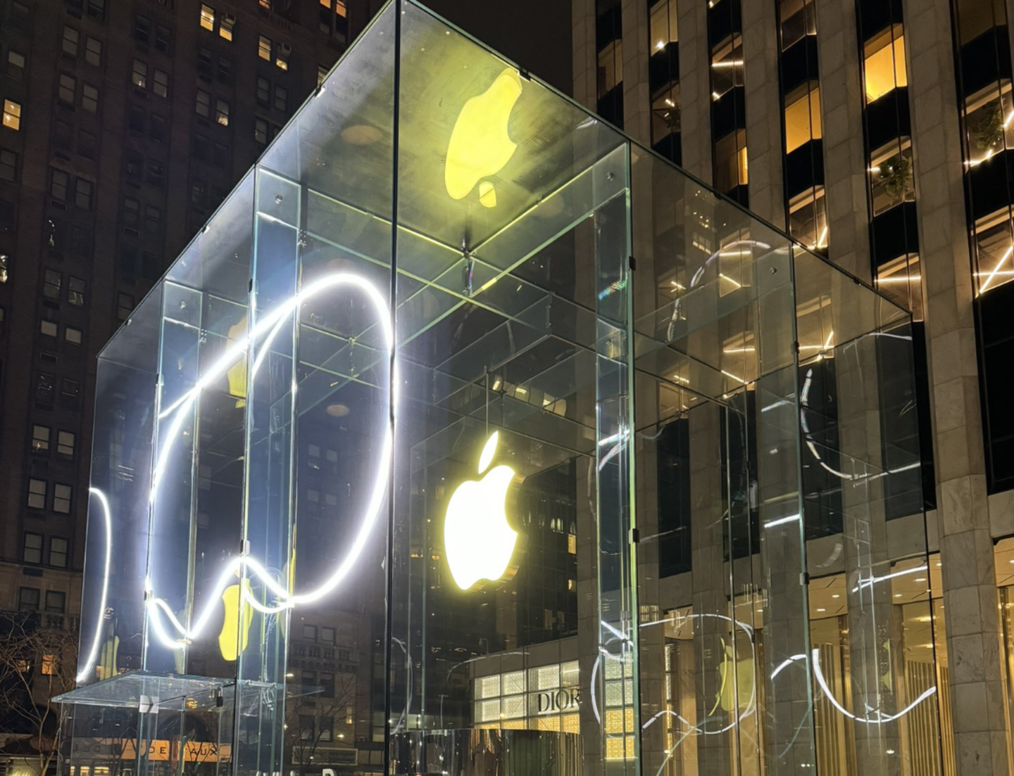 La mayoría de las apps descargadas en Vision Pro son de pago