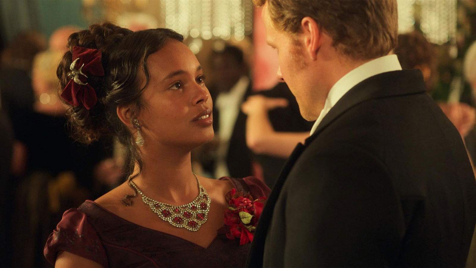 "Los 'Bridgerton' de Apple renuevan": habrá temporada 2 de 'The Buccaneers'