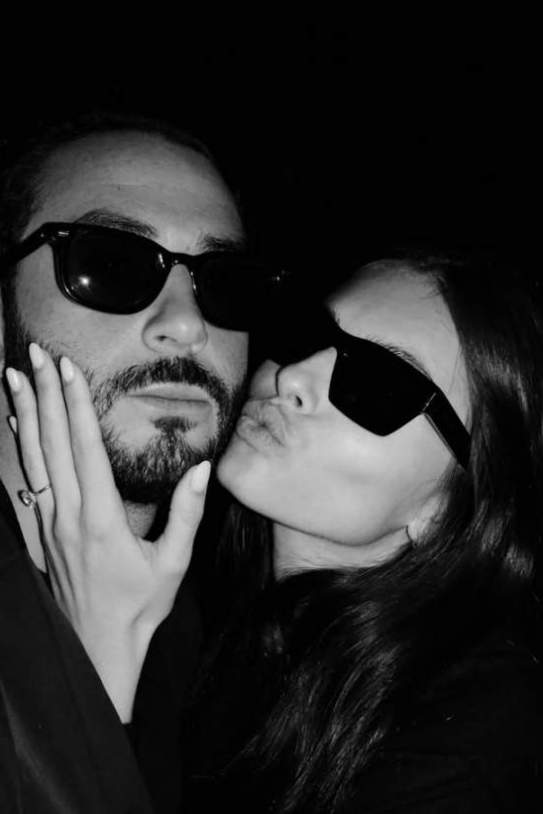 Thylane Blondeau, feliç i orgullosa amb el seu anell de promesa i la seva parella IG2