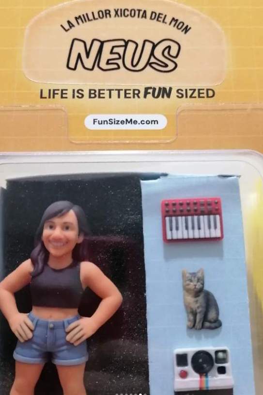 El regal del Jair a la Neus, una nina com ella IG