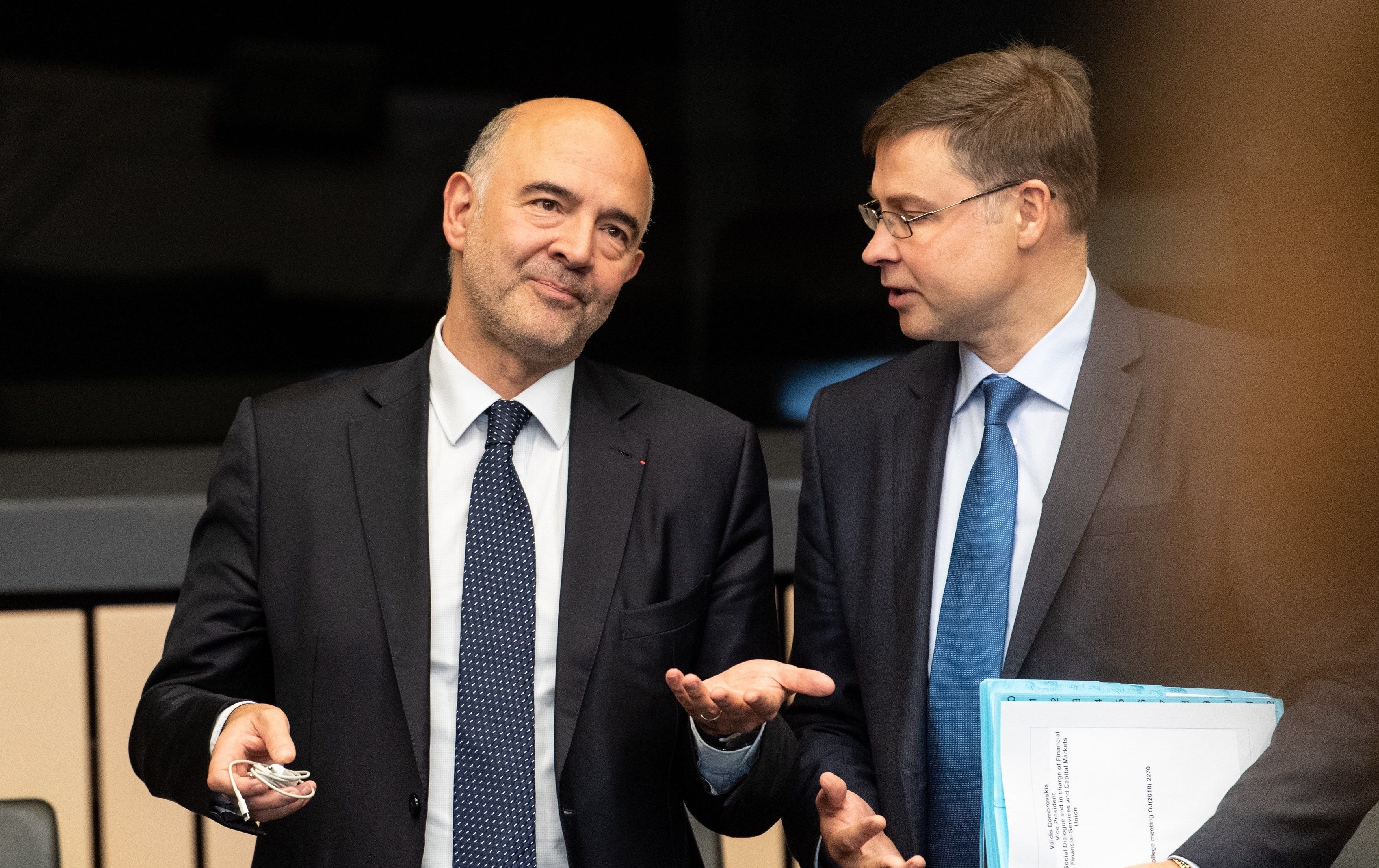 Brussel·les tomba el pressupost del govern italià, un fet sense precedents