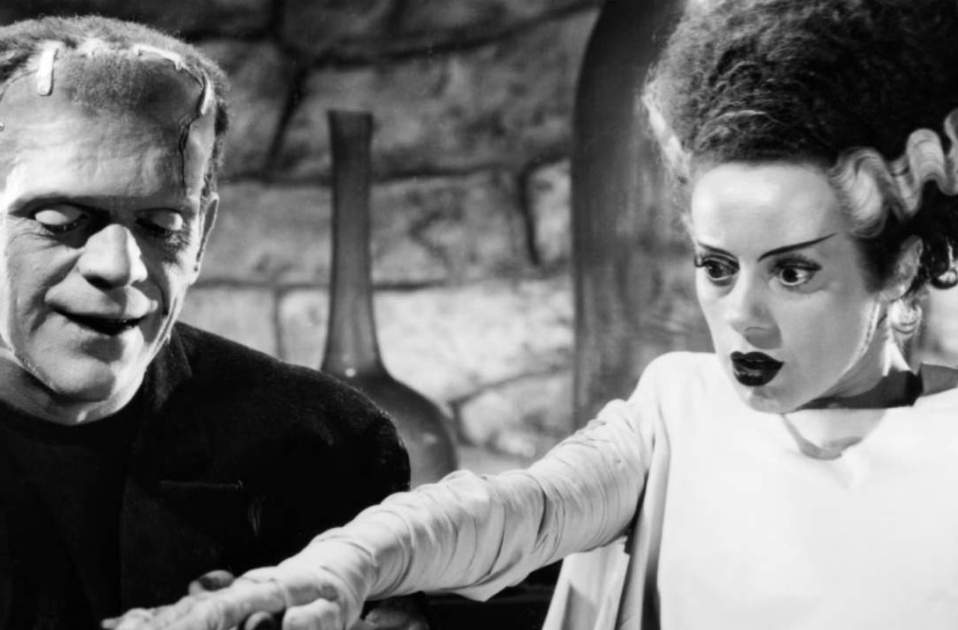 Elsa Lanchester hace de la novia de Frankenstein, XXSS
