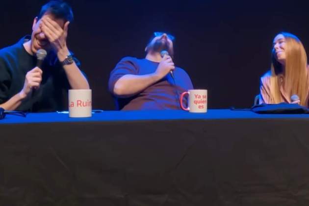 Ruïna hilarant de la Beth amb l'Ignasi Taltavull i el Tomàs Fuentes